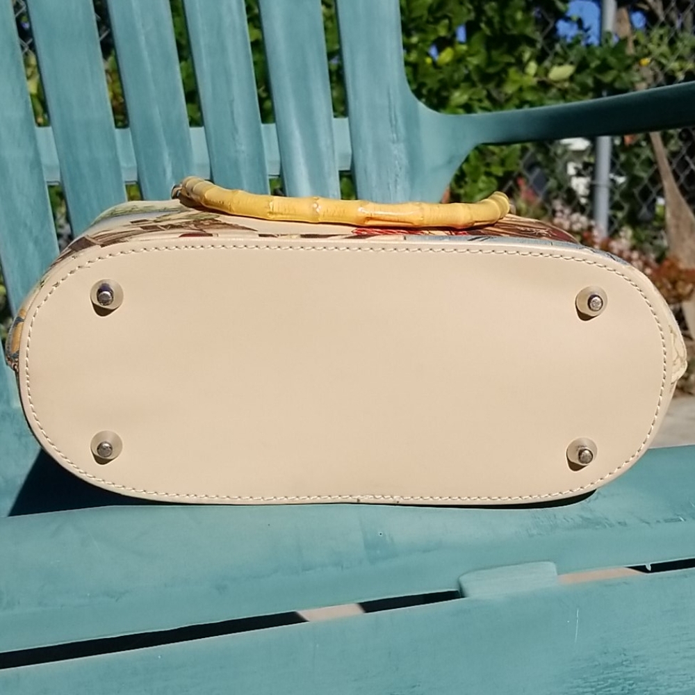 Women's "pin up" themed purse - Picture 3 of 5